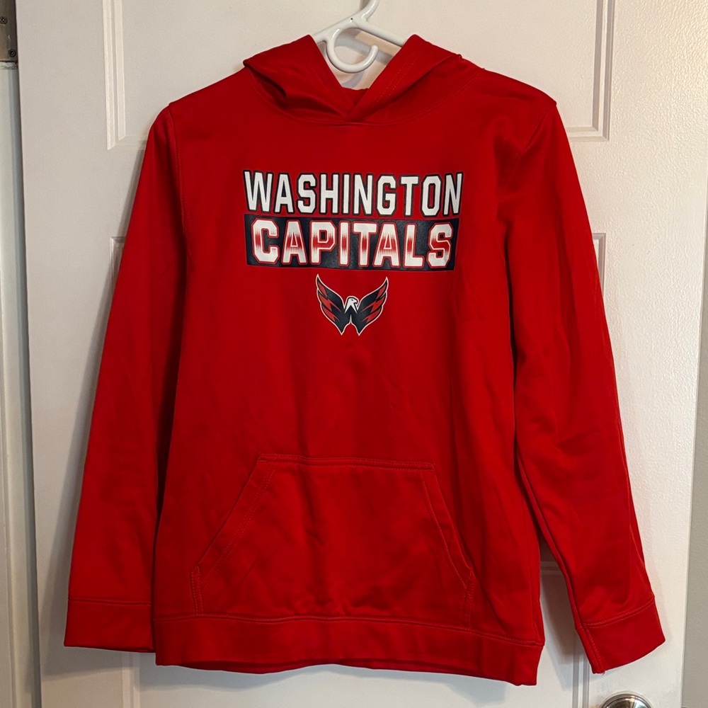 BNWOT NHL Washington Capitals hoodie - size XL youth